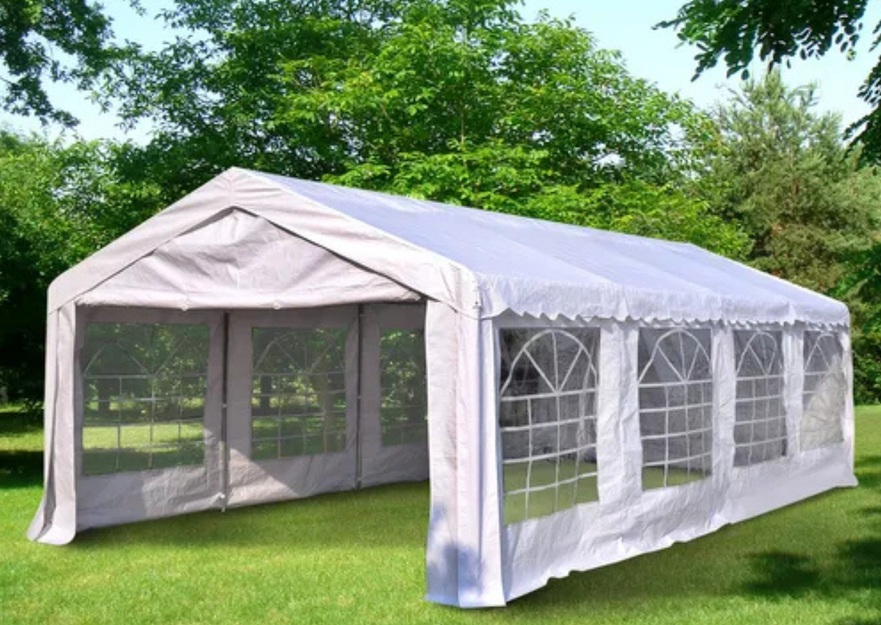 Installation tente réception chez Tente & Événement